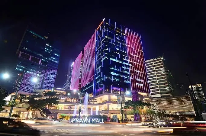 Casa Choy - Uptown Parksuites Ii Bgc Luxury 1br King Bed With Balcony 1 Minute Walk To Uptown Mall And Jp Morgan