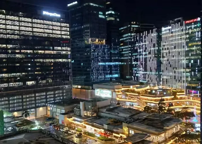 Apartamento Casa Choy - Uptown Parksuites Ii Bgc Luxury 1br King Bed With Balcony 1 Minute Walk To Uptown Mall And Jp Morgan *