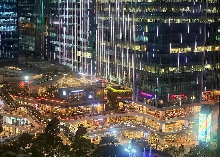 Apartamento Casa Choy - Uptown Parksuites Ii Bgc Luxury 1br King Bed With Balcony 1 Minute Walk To Uptown Mall And Jp Morgan Manila