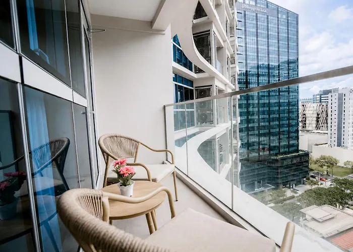 Apartamento Casa Choy - Uptown Parksuites Ii Bgc Luxury 1br King Bed With Balcony 1 Minute Walk To Uptown Mall And Jp Morgan Manila