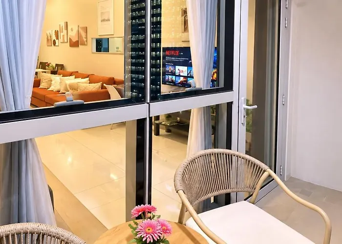 Casa Choy - Uptown Parksuites Ii Bgc Luxury 1br King Bed With Balcony 1 Minute Walk To Uptown Mall And Jp Morgan *
