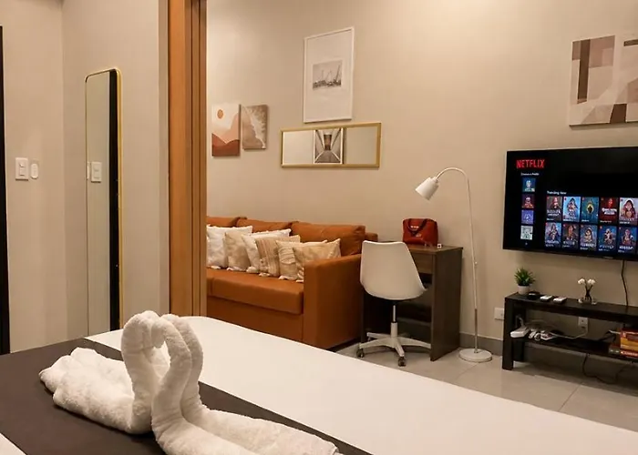 Apartamento Casa Choy - Uptown Parksuites Ii Bgc Luxury 1br King Bed With Balcony 1 Minute Walk To Uptown Mall And Jp Morgan
